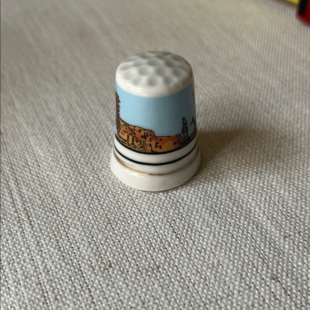 New Mexico Ceramic Thimble with Bird Design - Picture 5 of 10